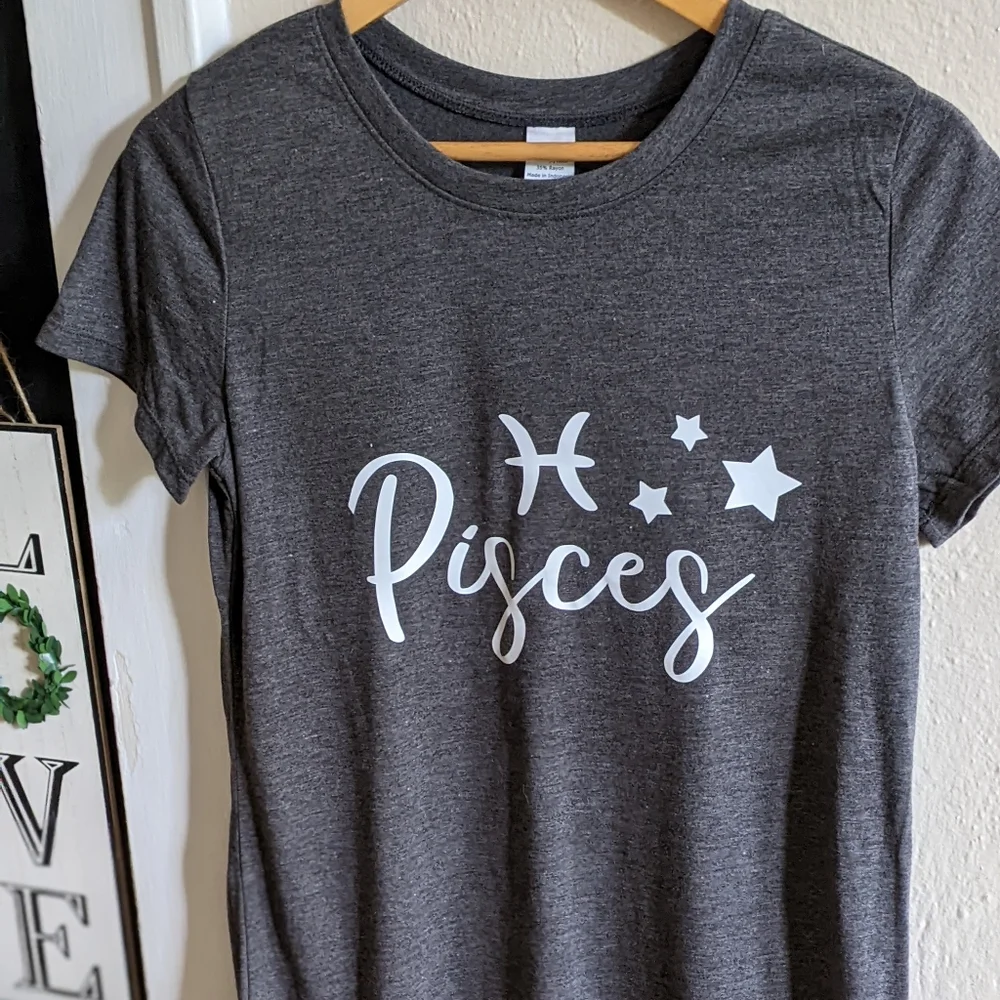 ✨Pisces Zodiac♓ Graphic Soft Blend Tee | ✂️HANDCRAFTED! - Picture 4 of 10